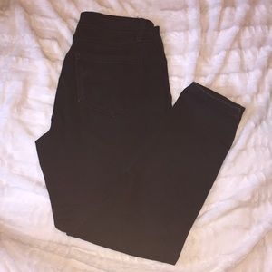 Kenzie Mid-Rise Ankle Jeans